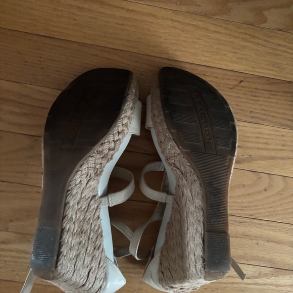 Kenneth Cole Real Leather Wedge Sandals - Picture 3 of 3